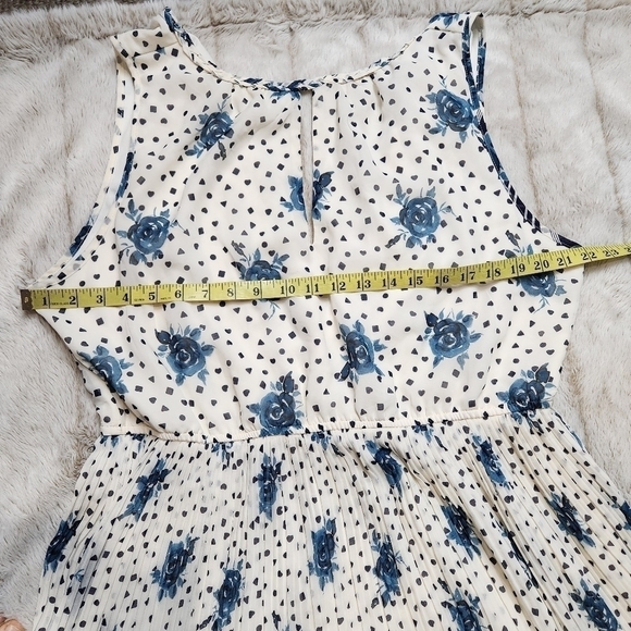 Maison Jules Blue and White Midi Dress - Picture 10 of 16